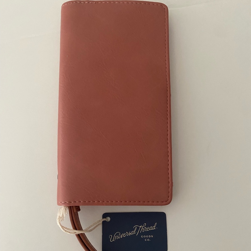 NEW! Universal Thread Wallet - Picture 2 of 9